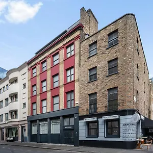 Hotel 64, Londra
